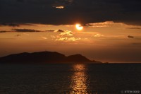 /album/photo-gallery-silhouette/%e6%b5%b7%e3%81%ab%e6%b2%88%e3%82%80%e5%a4%95%e9%99%bd%e3%81%8c%e6%87%90%e3%81%8b%e3%81%97%e3%81%84%e3%83%bb%e3%83%bb%e3%83%bb-jpg/